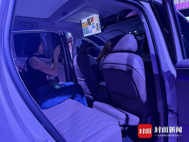 华为之后	，字节也在深入汽车圈：荣威抢先落地豆包座舱助手