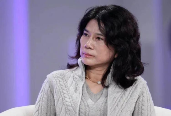格力电商迎“新掌门”，72岁董明珠再为“退休	”作铺垫？