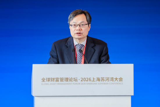 中银理财董事长黄党贵：AI创新不能走无约束的试错路径，需将流程规范贯穿应用过程