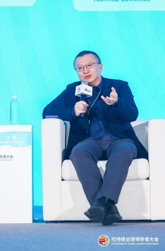 微博COO王巍：具身智能距离“iPhone时刻”	，还差真正的泛化能力
